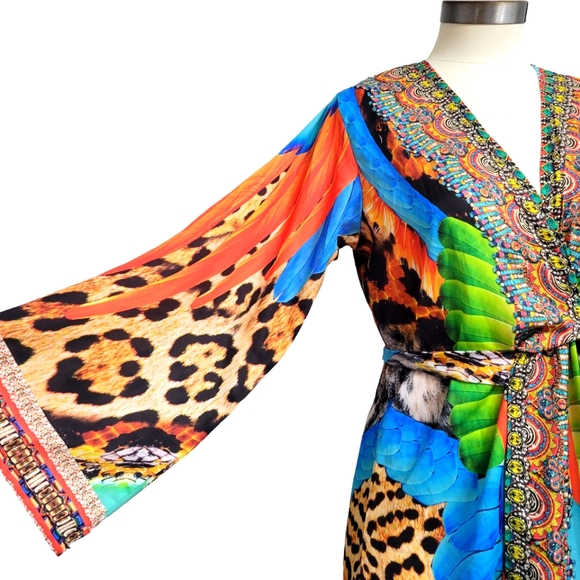 Ranee's long Sleeve Print Robe Size OS in Excellent Condition - Picture 9 of 13